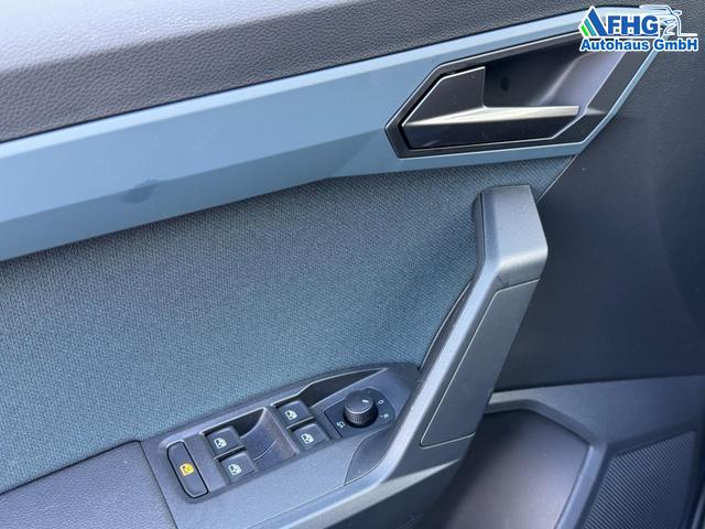 Seat Arona Style 1,0 TSI MO26 2ZoKlima ACC Kamera Sitzheizung Einparkhilfe Apple Car Play 5J Garantie 