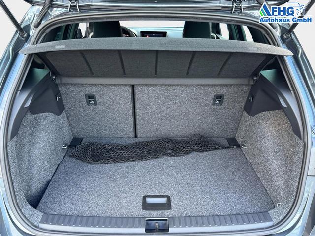 Seat Arona Style 1,0 TSI MO26 2ZoKlima ACC Kamera Sitzheizung Einparkhilfe Apple Car Play 5J Garantie 