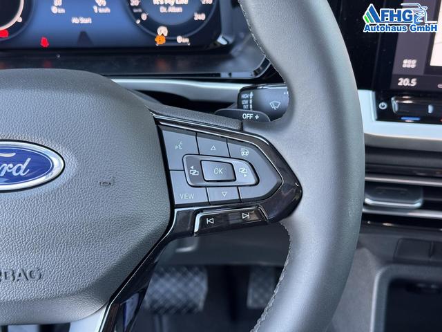 Ford Grand Tourneo Titanium