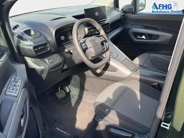 Toyota Proace City Verso 1,5 D-4D Family Automatik L2 7 Sitzer 2ZoKlima Einparkhilfe Apple Kamera 17 Zoll AluTempomat DAB 10 Display 