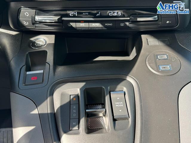 Toyota Proace City Verso 1,5 D-4D Family Automatik L2 7 Sitzer 2ZoKlima Einparkhilfe Apple Kamera 17 Zoll AluTempomat DAB 10 Display 