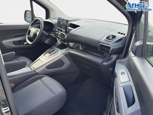Toyota Proace City Verso 1,5 D-4D Family Automatik L2 7 Sitzer 2ZoKlima Einparkhilfe Apple Kamera 17 Zoll AluTempomat DAB 10 Display 
