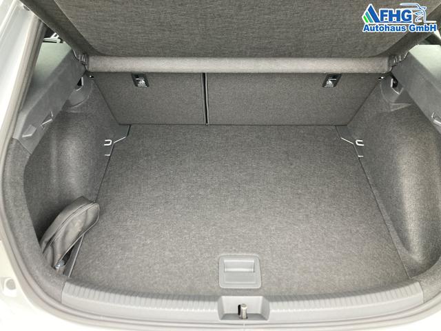 Volkswagen Taigo LIFE 1.0 TSI 115PS DSG inkl. DACHRELING KLIMA RADIO COMPOSITION COLOUR/BT/DAB/APP CONNECT/USB VO+HI DIG. COCKPIT MUFU-LEDERLENKRAD PS VO/HI LED-SCHEINW. MITTELARML. VO RESERVE 16"ALU 