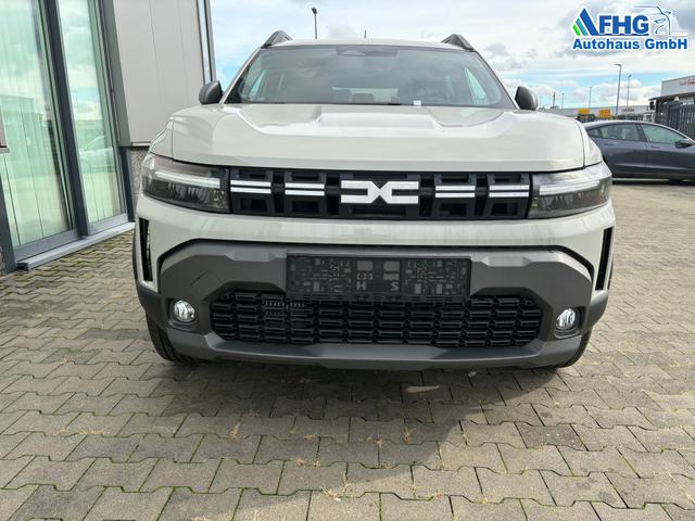 Dacia Duster Expression 1.2 hybrid-G 150 (BENZIN/LPG) Mild-Hybrid 4x4 (ALLRAD) AUTOMATIK, 17" Alufelgen "TERGAN", Klimaanlage, Rückfahrkamera, Parksensoren hinten, LED-Scheinwerfer, Radio Media 10" + Smartphone-Spiegelung, Armlehne, Dachreling, Tempomat 