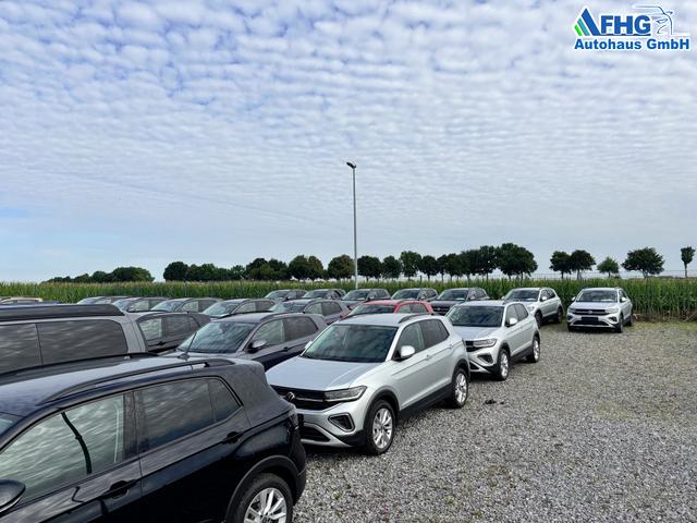 Volkswagen T-Cross LIFE 1.0 TSI 95PS, Wireless App-Connect, Side Assist, ACC/Tempomat, 16" Alu, Parksensoren vo/hi, LED-Scheinwerfer, Radio Composition 8", Klima, M-Lederlenkrad, Digitales Cockpit, Dachreling 