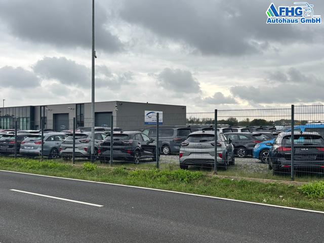Skoda Scala Extra 1.0 TSI 95PS, 5 Jahre Garantie, 16" Alu, Parksensoren hinten, Rückfahrkamera, Sitzheizung, Climatronic, SunSet, Tempomat, Radio 8" + Smartlink, Full-LED-Scheinwerfer, NSW, Virtual Cockpit, Armlehne, M-Lederlenkrad, Easy Start 