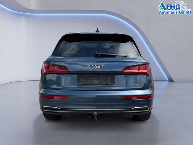 Audi / Q5 / Blau / / / Q5 3.0 TDI sport quattro