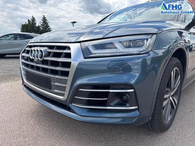 Audi / Q5 / Blau / / / Q5 3.0 TDI sport quattro