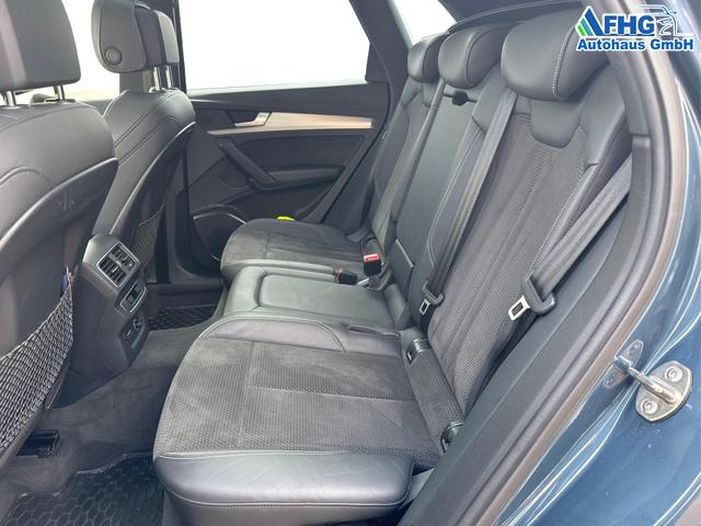 Audi / Q5 / Blau / / / Q5 3.0 TDI sport quattro