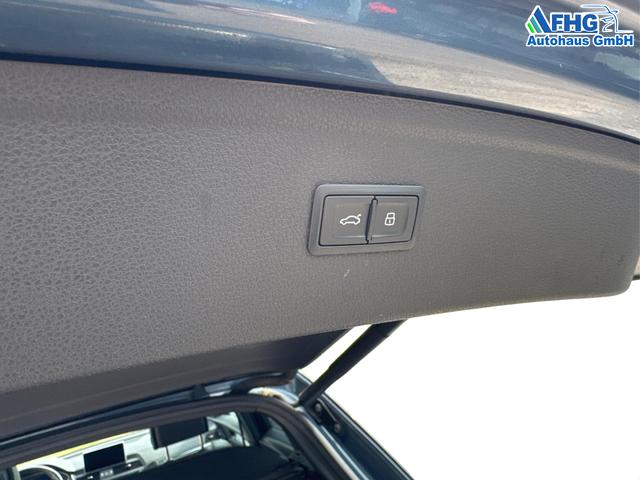 Audi / Q5 / Blau / / / Q5 3.0 TDI sport quattro