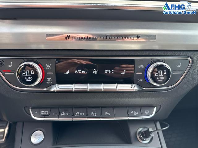 Audi / Q5 / Blau / / / Q5 3.0 TDI sport quattro