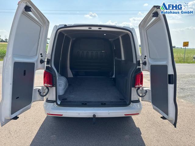 Volkswagen / Transporter 6.1 Kastenwagen / Weiß / / / T6.1 2.0 TDI Kasten L1H1