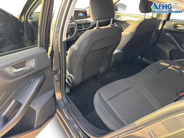 Ford / Focus / Grau / / / Focus 1.0 EcoBoost Cool&Connect