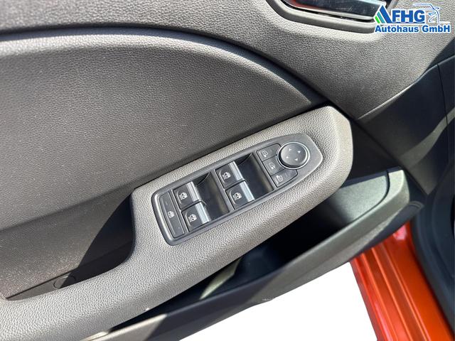 Renault / Clio / Orange / / / Clio V 1.0 TCe 90 Zen Ganzjahresbereifung