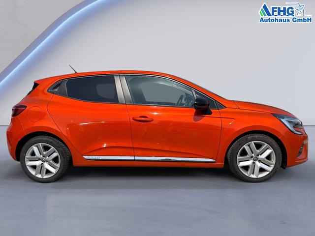 Renault / Clio / Orange / / / Clio V 1.0 TCe 90 Zen Ganzjahresbereifung