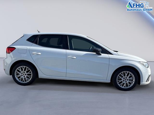 Seat / Ibiza / Weiß / / / Ibiza 1.0 TSI FR OPF