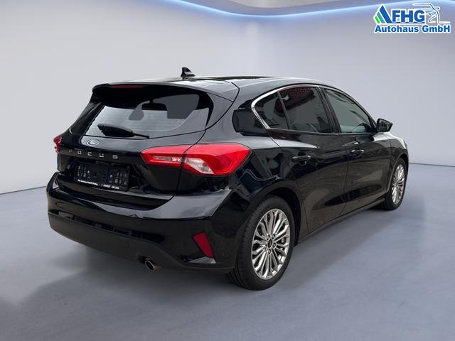Ford / Focus / Schwarz / / / Focus 1.0 EcoBoost Cool&Connect S/S