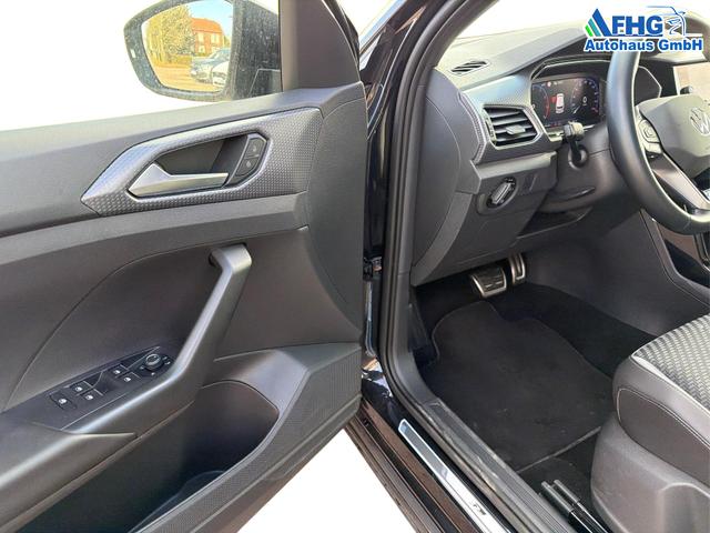 Volkswagen / T-Cross / Schwarz / / / T-Cross 1.0 TSI Life OPF R-Line