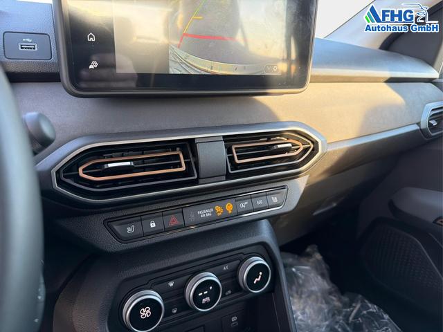 Dacia / Sandero / Grau / / / Sandero III 1.0 TCe 110 Stepway Extreme