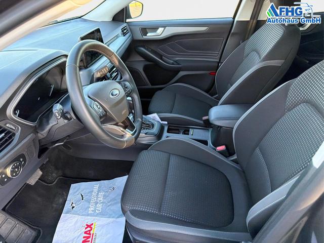 Ford / Focus / Grau / / / Focus 1.0 EcoBoost Mild-Hybrid Cool&Connect S/S (E