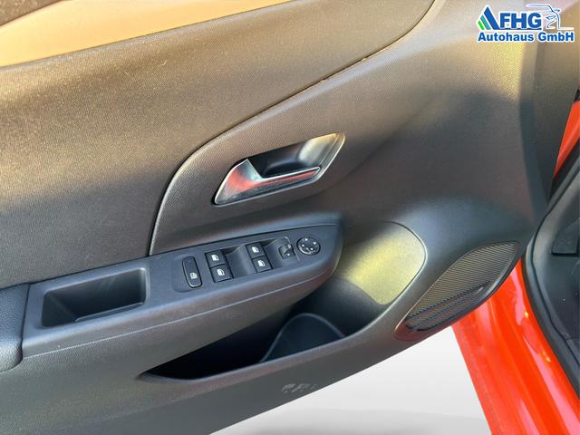 Opel / Corsa / Orange / / / Corsa F 1.2 Edition