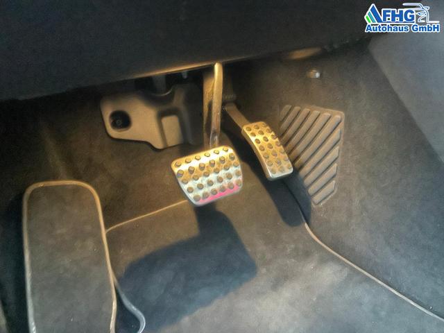 Mercedes-Benz B-Klasse B 250 AMG Line 4Matic 