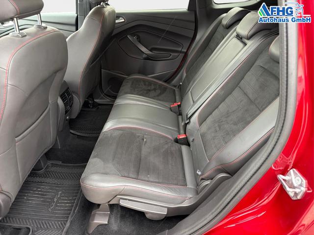 Ford / Kuga / Rot / / / Kuga 1.5 EcoBoost ST-Line 4x2 Start/Stopp OPF