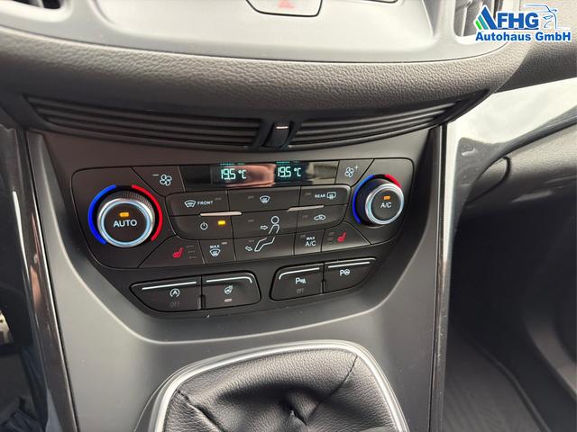 Ford / Kuga / Rot / / / Kuga 1.5 EcoBoost ST-Line 4x2 Start/Stopp OPF