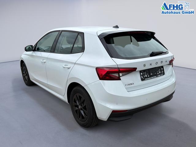 Skoda / Fabia / Wei&szlig; / / / Fabia 1.0 MPI Selection