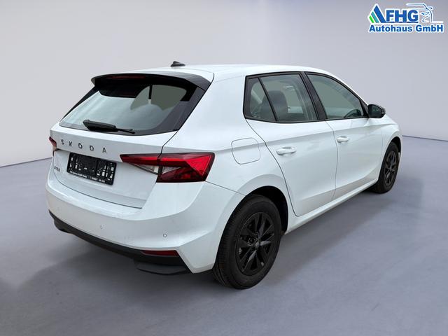 Skoda / Fabia / Wei&szlig; / / / Fabia 1.0 MPI Selection