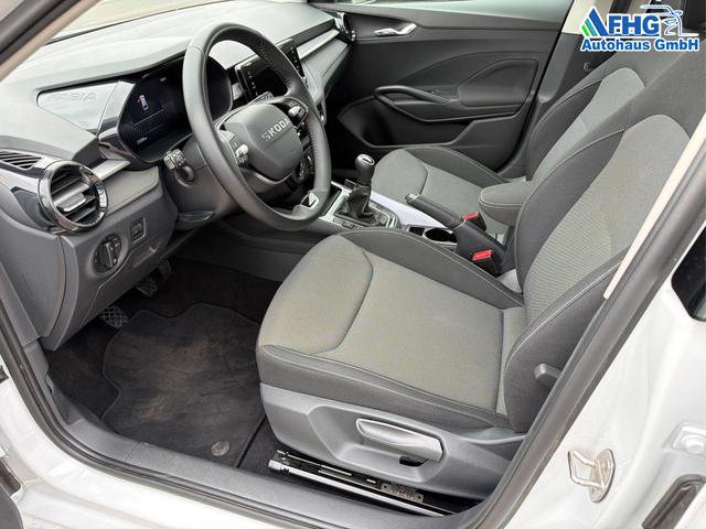 Skoda / Fabia / Wei&szlig; / / / Fabia 1.0 MPI Selection