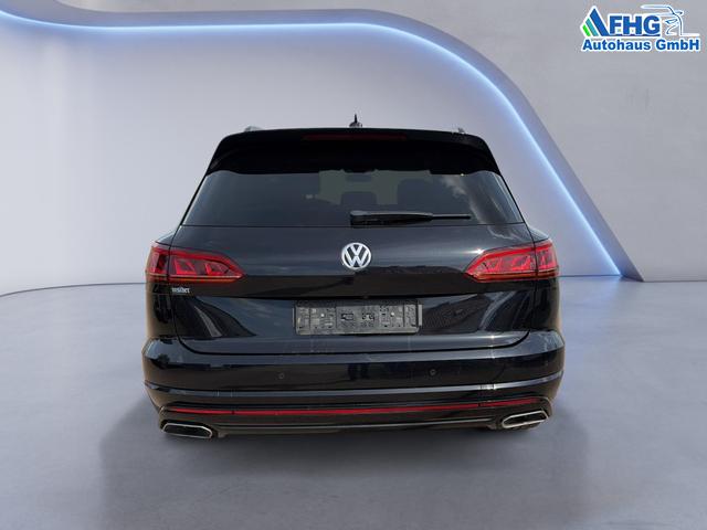 Volkswagen / Touareg / Schwarz / / / Touareg 3.0 V6 TDI Elegance