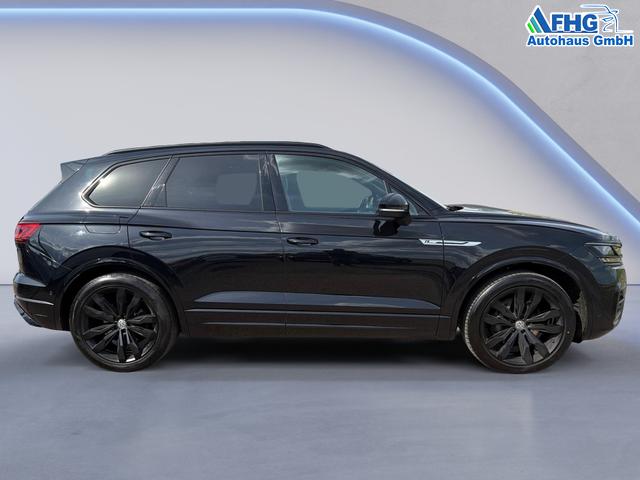Volkswagen / Touareg / Schwarz / / / Touareg 3.0 V6 TDI Elegance