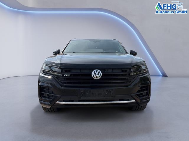 Volkswagen / Touareg / Schwarz / / / Touareg 3.0 V6 TDI Elegance