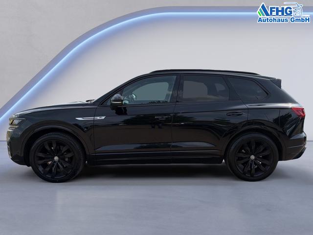 Volkswagen / Touareg / Schwarz / / / Touareg 3.0 V6 TDI Elegance
