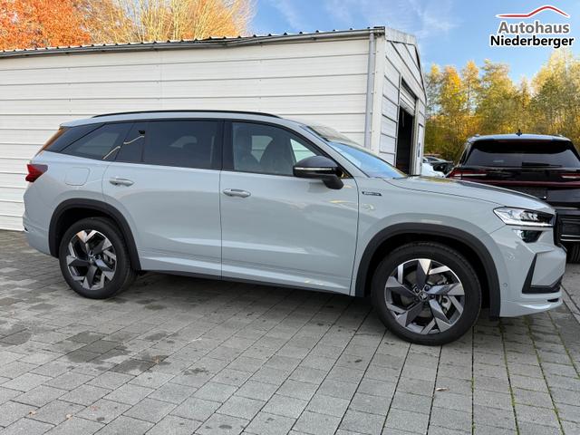 Skoda Kodiaq Sportline 2.0 TSI DSG 4x4 7Sitzer*AHK*NAVI*SHZ*Matrix*360&deg;*IPA*Keyless*Canton 