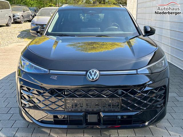 Volkswagen T-Roc R-Line 1.5 eTSI DSG Neues Modell*AHK*Matrix*19"*Android Auto*EasyOpen*SHZ*Kamera*ParkAsstPro*ACC*Keyless 