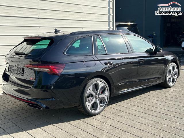 Skoda Octavia Combi RS Kombi 2.0 TSI DSG 265 PS AHK*Panorama*DCC*19"*Android Auto*Navi*SHZ*360&deg;*E-Heck 