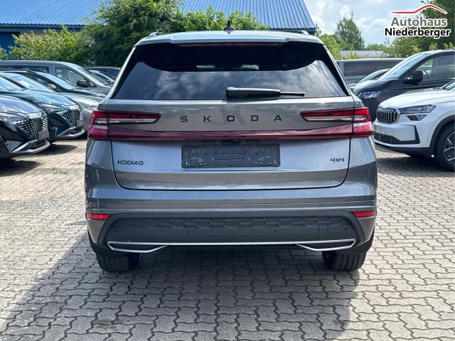 Skoda / Kodiaq / Grau / / / 4x4+AHK+KAMERA+EL. HECKKL.+PDC+NAVI+19 LM