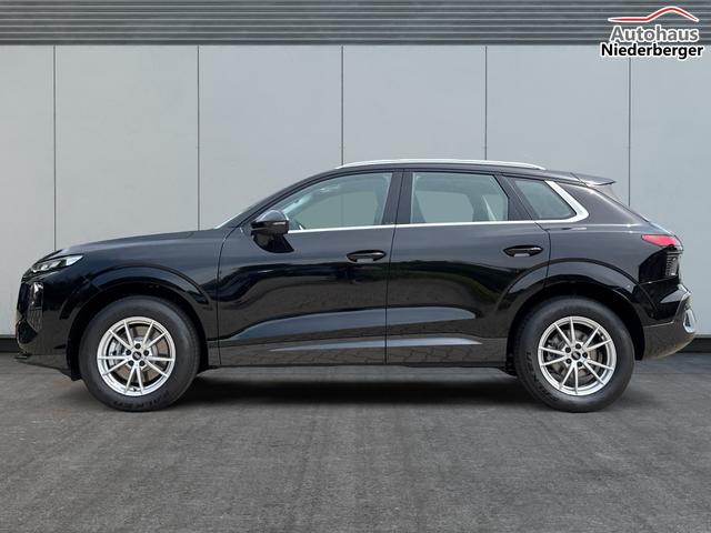 Audi / Q3 / Schwarz / / / KAMERA+NAVI+PDC+EL.HECKKL.+LED+17LM