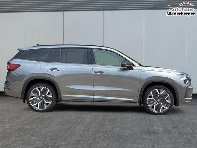 Skoda / Kodiaq / Grau / / / 4x4+AHK+PANO+KAMERA+EL. HECKKL.+NAVI+20 LM