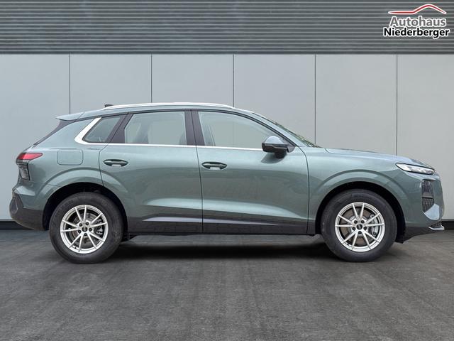 Audi / Q3 / Gr&uuml;n / / / AHK+KAMERA+NAVI+EL. HECKKL.+LED+17'LM