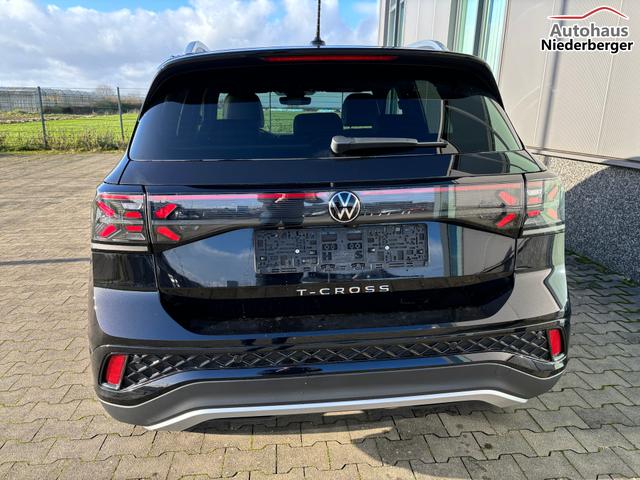 Volkswagen T-Cross LIFE 1.0 TSI 115PS, Wireless App-Connect, Side Assist, ACC/Tempomat, 16" Alu, Parksensoren vo/hi, LED-Scheinwerfer, Radio Composition 8", Klima, M-Lederlenkrad, Digitales Cockpit, Dachreling 