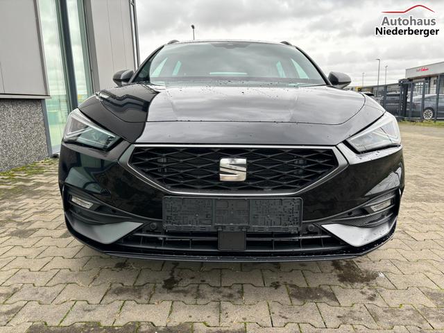 Seat Leon Sportstourer FR 1.5 TSI eHYBRID 204PS DSG, 5 Jahre Garantie, 17" Alu, 3-Zonen-Climatronic, Abgedunkelte Scheiben, Parksensoren vorn/hinten, Sportsitze, NAVIGATION 12,9"/Bluetooth, Tempomat, Full Digital Cockpit, LED-Scheinwerfer, M-Lederlenkrad 