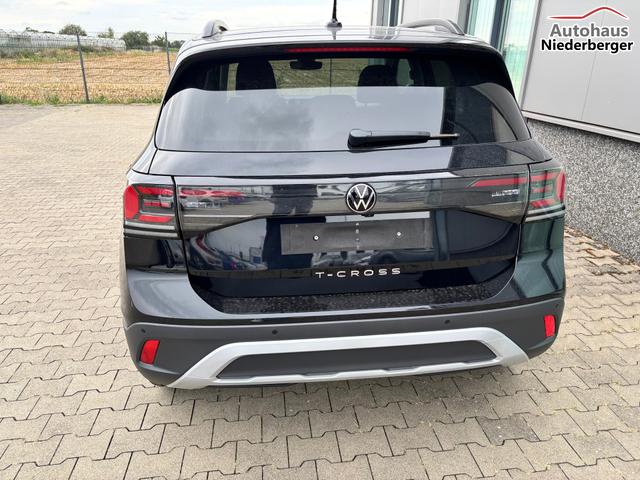 Volkswagen T-Cross Limited 1.0 TSI 115PS, 5 JAHRE GARANTIE, ANHÄNGERKUPPLUNG, NAVI 8", 17" Alu / Ganzjahresreifen, Climatronic, Sitzheizung, Parksensoren vo/hi + Kamera, Keyless, Privacy-Glas, Deep-Black Perleffekt, Dachreling, Sicht-Paket, Lendenwirbelstützen vorn 