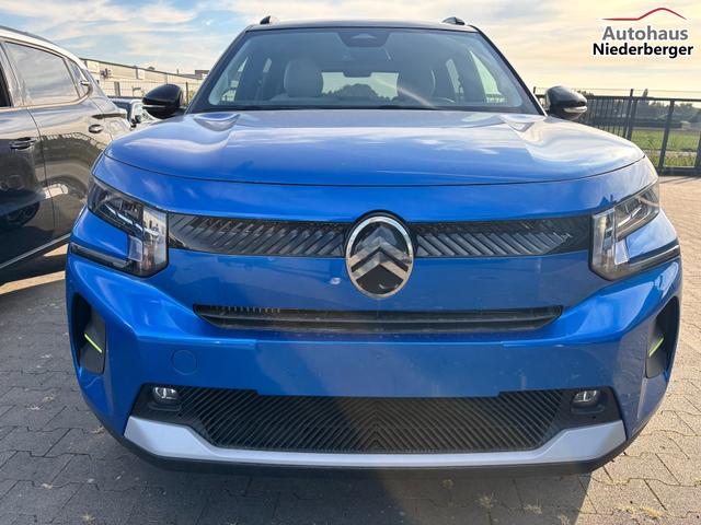 Citroën C3 NEUES MODELL "MAX" Turbo 100PS, Blau-Metallic, Winterpaket, 17" Alufelgen, Parksensoren hinten, Rückfahrkamera, Klimautomatik, Privacy-Glas, Dachreling, Navigation, Head-up-Display, Außenspiegel elektr. einstell-/beheiz-/anklappbar, ZV mit Fernbedienung 