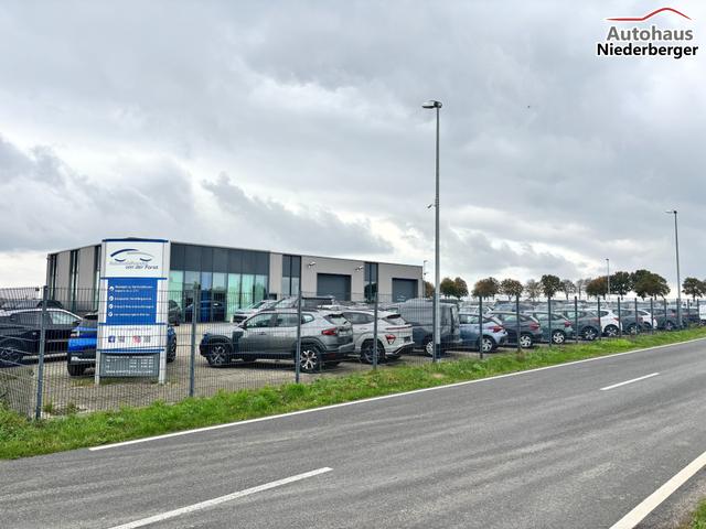 Skoda Kamiq Monte Carlo 1.0 TSI 115PS DSG, GRAU-MET/Dach schwarz, 18" ALU URSA, AHK-VORBEREITUNG, Panoramadach, Matrix-LED, Parksensoren v/h, Kamera, Tempomat, Virtual Cockpit, Kessy, Winter-Paket, Climatronic, Radio 8", SmartLink, NSW, Dachreling, Sport-M-Lederlenkrad beheizt 