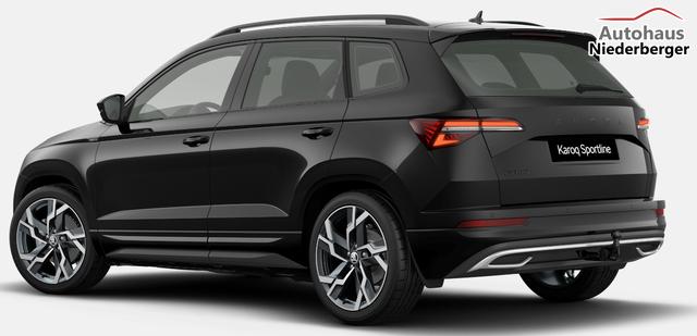 Skoda Karoq Sportline 1.5 TSI 150PS DSG, SCHWARZ-MET, 5JGARANTIE, AHK SCHWENKBAR, 19" ALU SAGITARIUS, BEHEIZTE FRONTSCHEIBE, SITZHEIZUNG, MATRIX-LED, Elektr. Heckklappe, Virtual Cockpit 10", Climatronic, NAVI, ACC, Parksensoren v/h, R&uuml;ckfahrkamera, Dachreling, PRIVACY-GLAS 