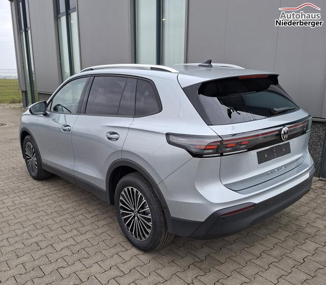 Volkswagen Tiguan LIFE 1.5 eTSI 150PS DSG, Silber-Met, 18" Alu NAPOLI, LED-PLUS-SCHEINWERFER, ELEKTR. HECKKLAPPE, KEYLESS ACCESS, PRIVACY-GLAS, DACHRELING, WINTER-PAKET, ACC, Park Assist, Parksensoren, Kamera, 3-Zonen-Climatronic, Radio/Wireless App-Connect, Digitales Cockpi 