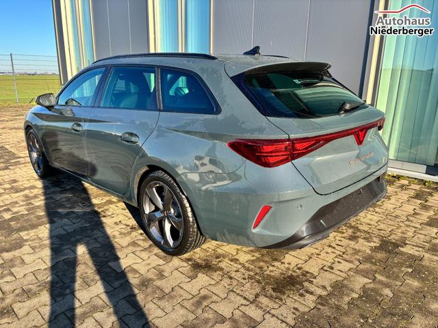 Cupra Leon Sportstourer Basis 1.5 TSI 150PS 6-Gang, 5 Jahre Garantie, AHK SCHWENKBAR, EDGE-PAKET, WINTER-PAKET, Elektr. Heckklappe, Dachreling, 18" Alu, Voll-LED-Scheinwerfer, 3Z-Climatronic, ACC/Tempomat, Digitales Cockpit, Full Link, Parksensoren v/h, Privacy-Glas, M-Lederlenkrad 